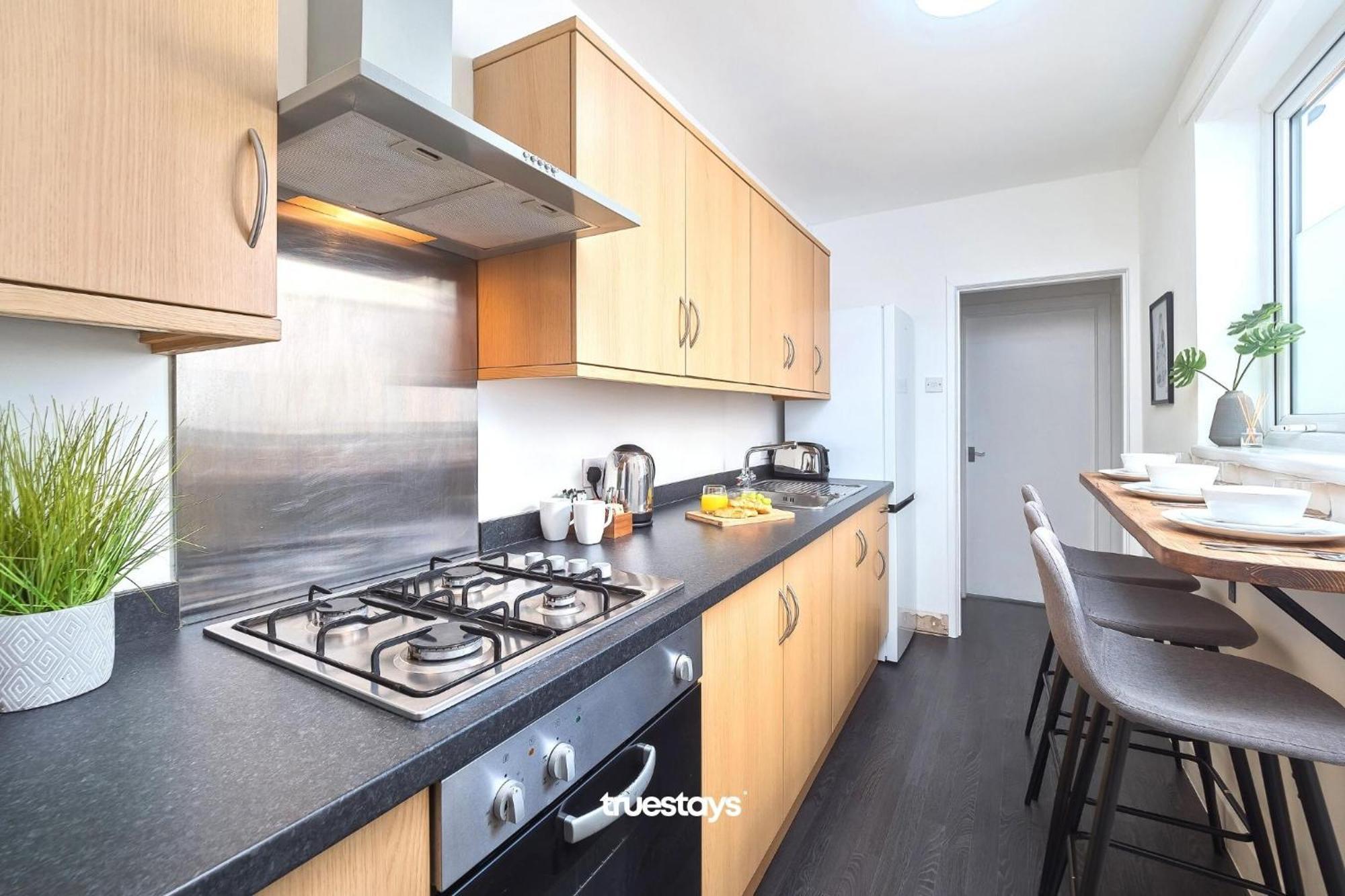 Penkhull House By Truestays - 4 Bedroom House In Stoke-On-Trent Esterno foto