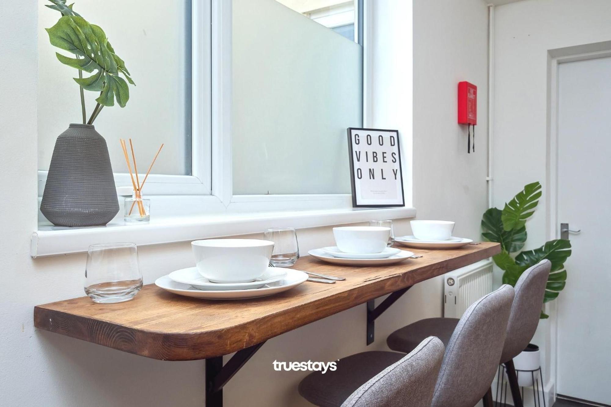 Penkhull House By Truestays - 4 Bedroom House In Stoke-On-Trent Esterno foto