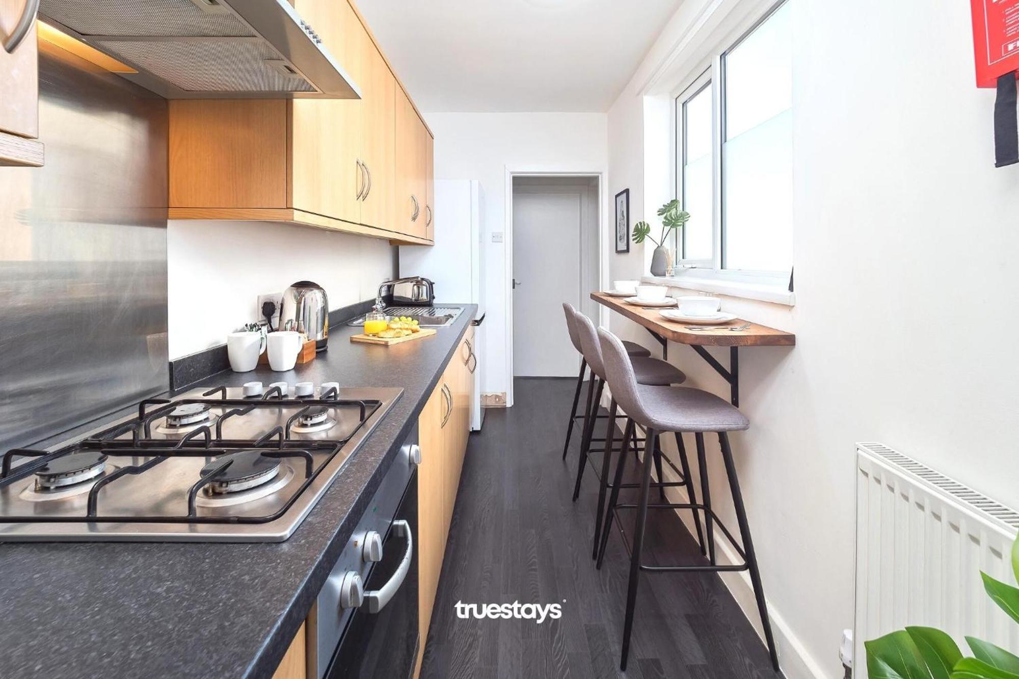 Penkhull House By Truestays - 4 Bedroom House In Stoke-On-Trent Esterno foto