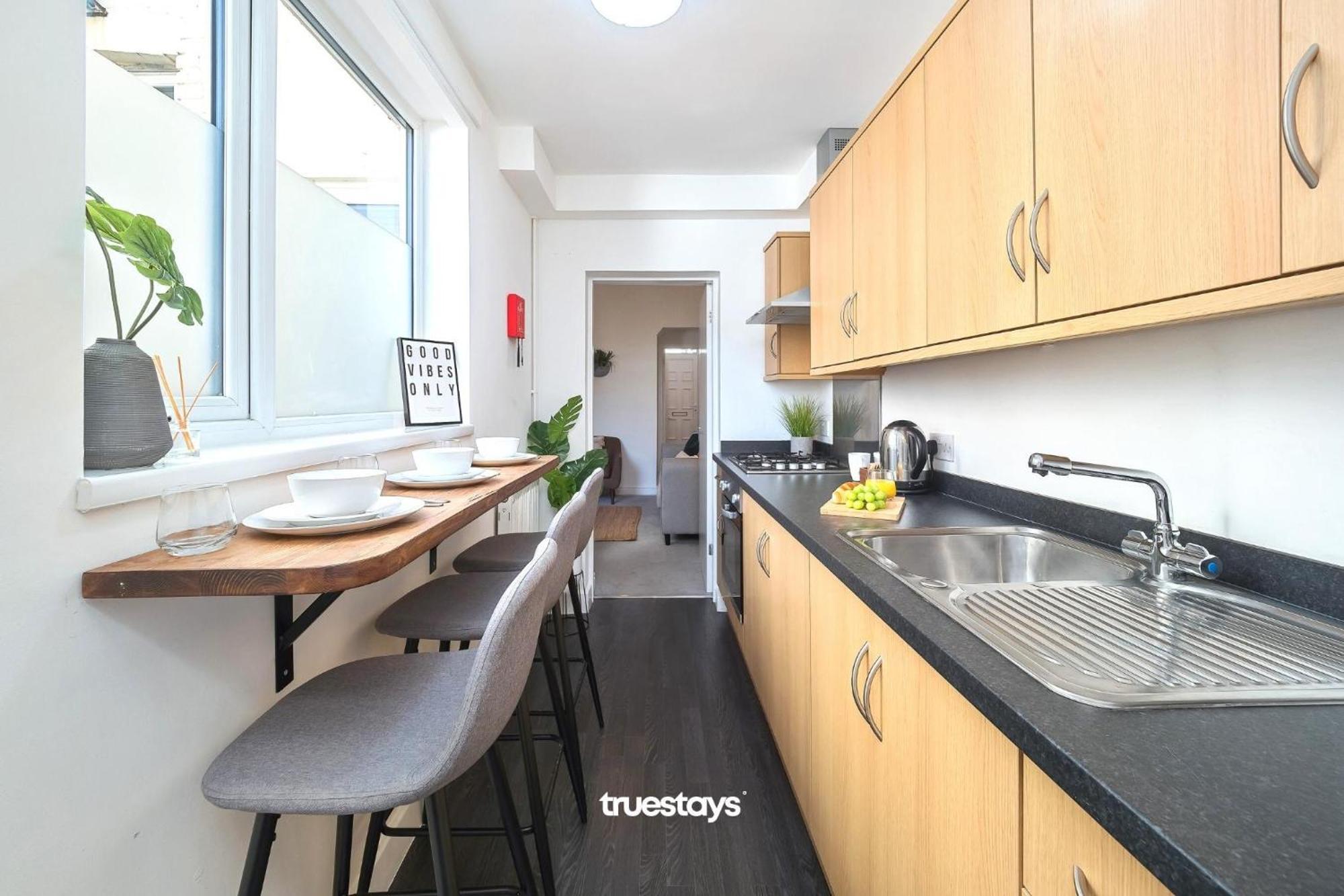 Penkhull House By Truestays - 4 Bedroom House In Stoke-On-Trent Esterno foto