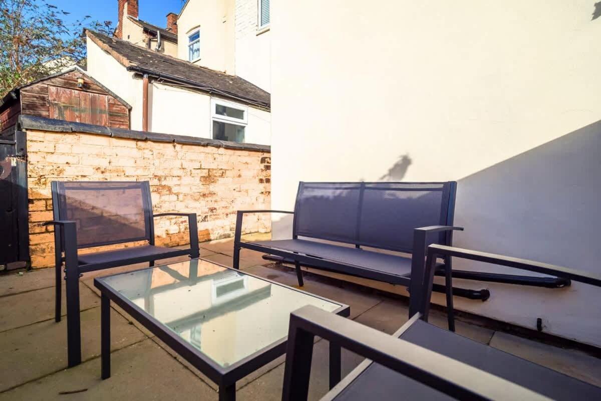 Penkhull House By Truestays - 4 Bedroom House In Stoke-On-Trent Esterno foto