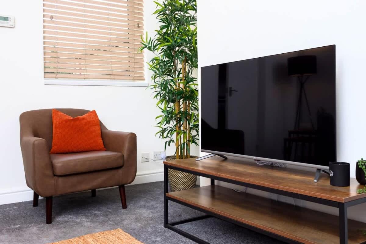 Penkhull House By Truestays - 4 Bedroom House In Stoke-On-Trent Esterno foto